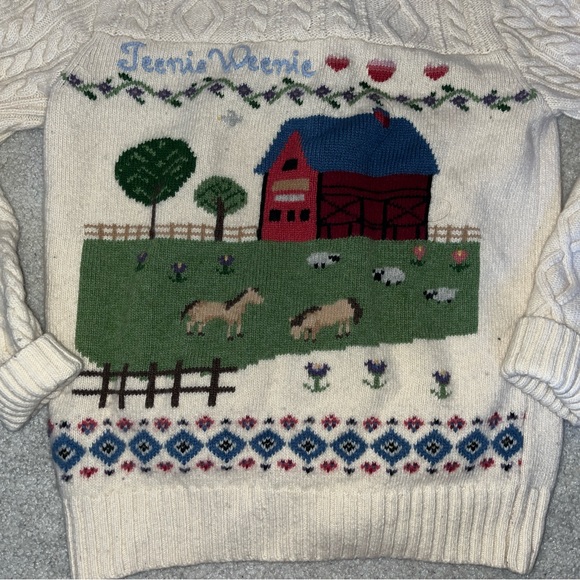 Button Down Cableknit Wool Cardigan with Farm Scene - Picture 5 of 6